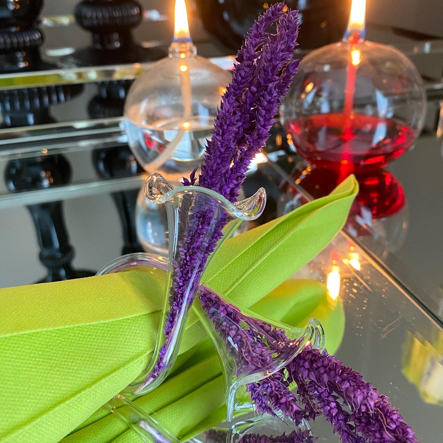 Üfleme Cam Sunumluk